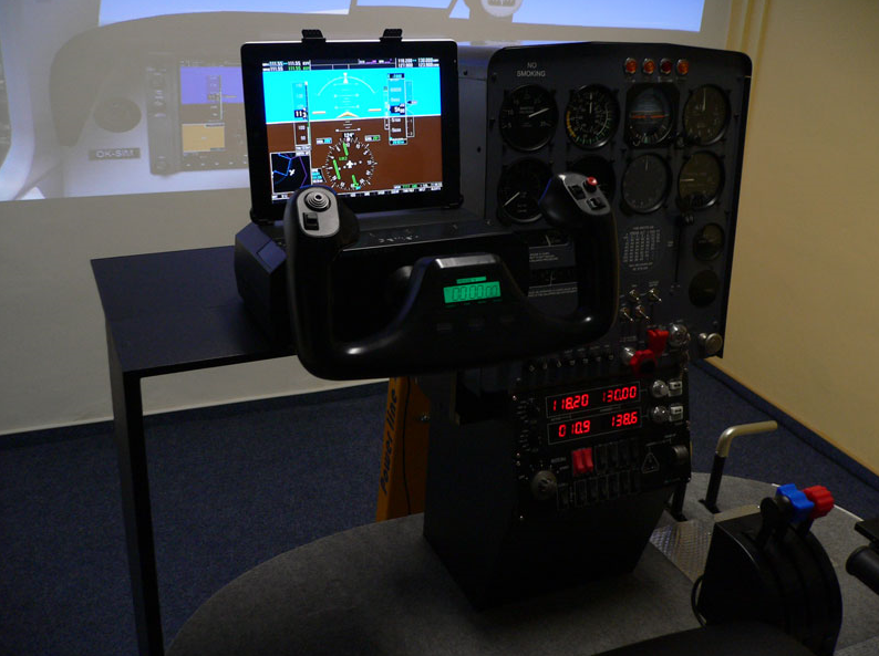 Pohyblivý simulátor vrtulníku Schweizer 269c