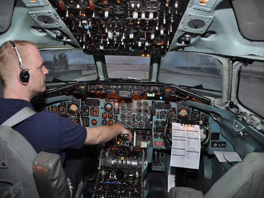Simulátor DC-9