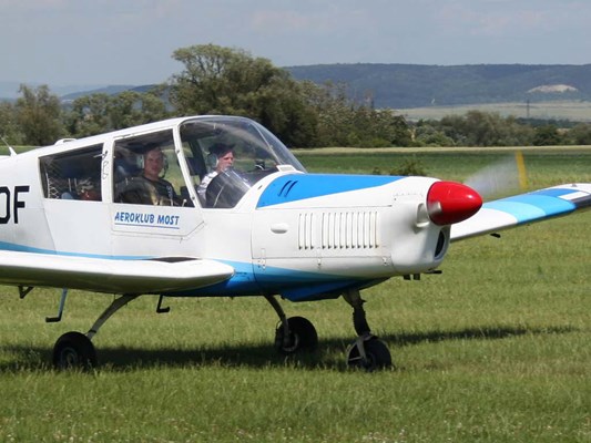 Zlín Z-43
