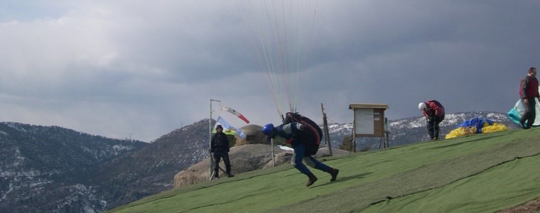 Paraglidingové křídlo