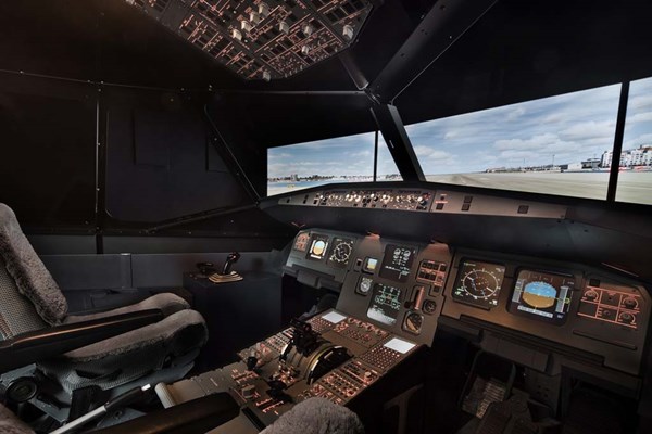 Letecký simulátor Airbus A320 (nepohyblivý)