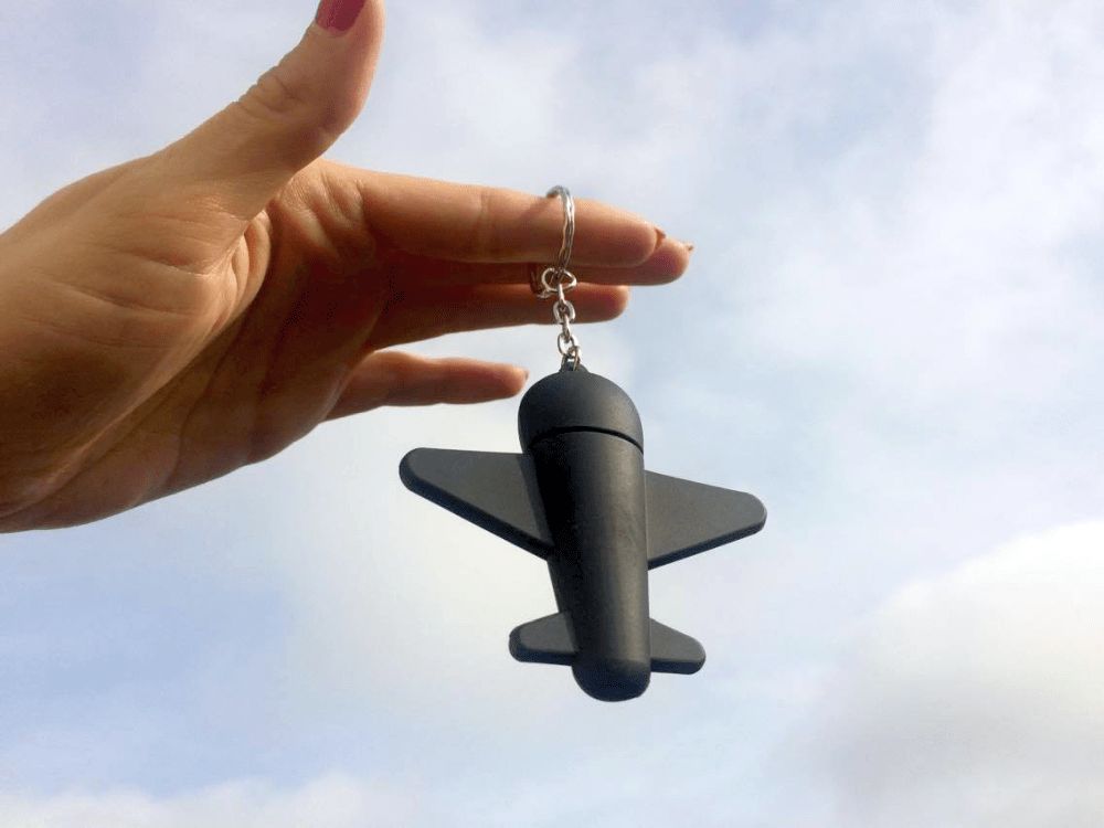 USB klíčenka ve tvaru letadla