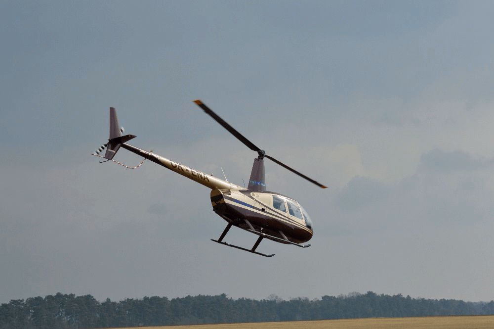 Vyhlidkovy let vrtulnikem pro 3 osoby Roudnice