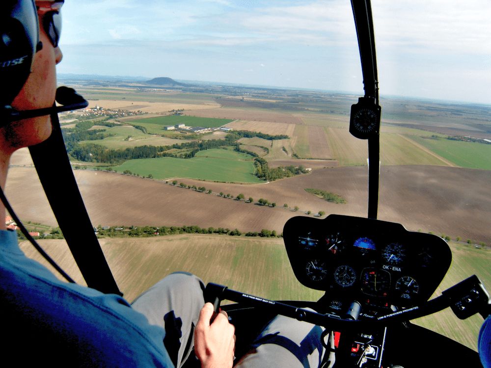 Pilotem vrtulníku na zkoušku z Letňan