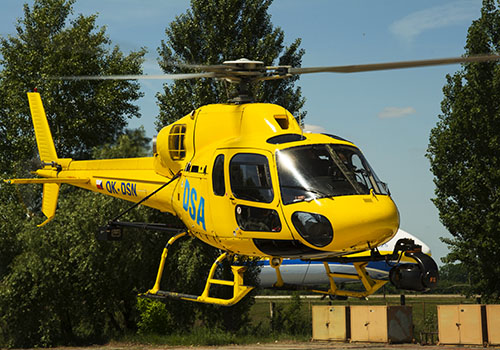 vrtulník AS 355
