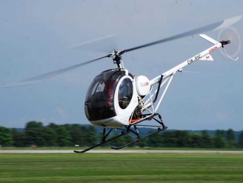 Pohyblivý simulátor vrtulníku Schweizer 269c