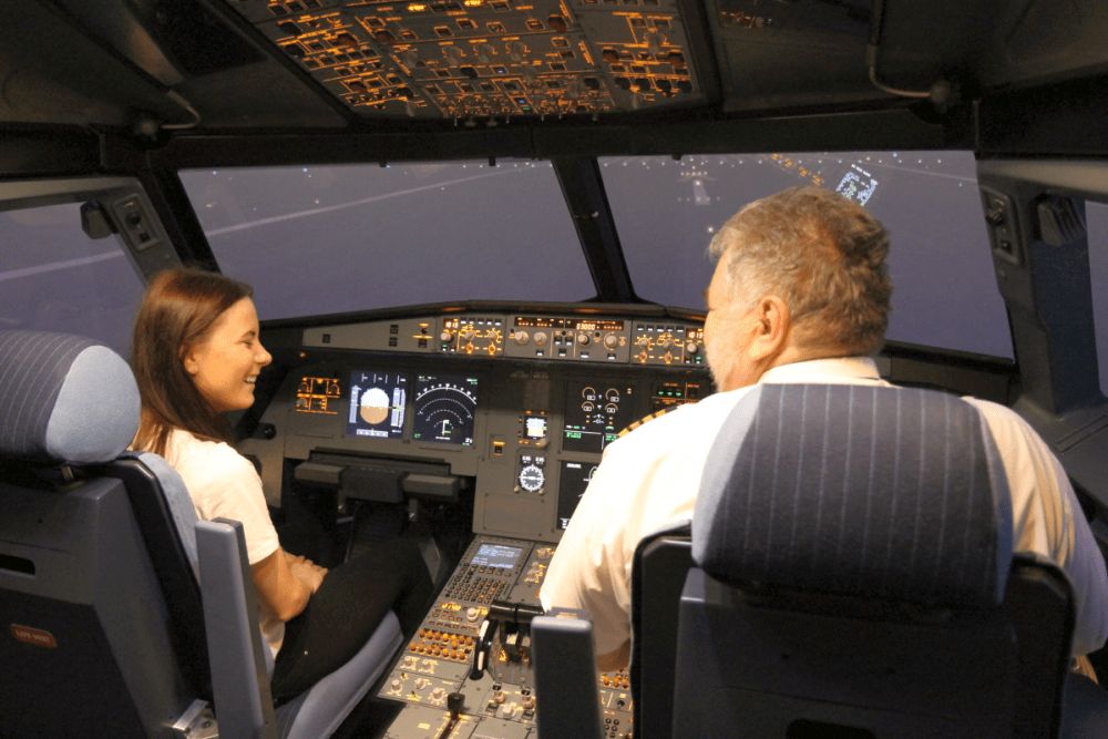 Přistání simulátor Airbus A320 Praha žena pilotka