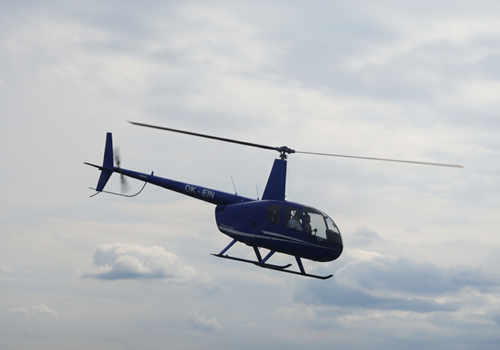 Vyhlídkový let vrtulníkem 30 minut pro 3 osoby Brno