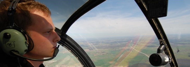 Vyhlídkový let vrtulníkem pro 3 osoby Praha - Sazená
