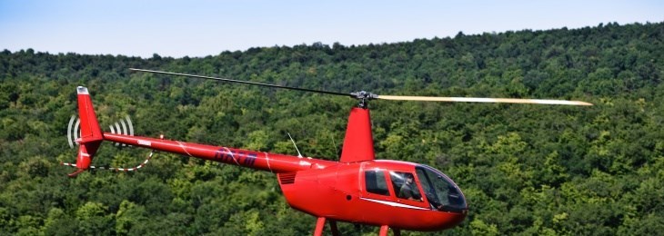 Vyhlídkový let vrtulníkem pro 3 osoby Praha - Sazená