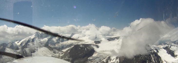 Pilotem na zkoušku do Alp z Prahy