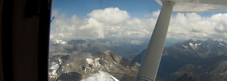 Pilotem na zkoušku do Alp z Prahy