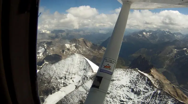Pilotem na zkoušku do Alp z Prahy