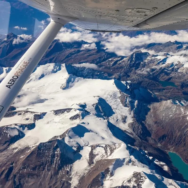Vyhlídkový let nad ALPY odlet Praha - Letňany