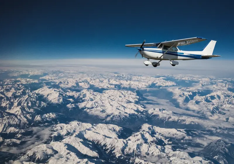 Vyhlídkový let nad ALPY odlet Praha - Letňany