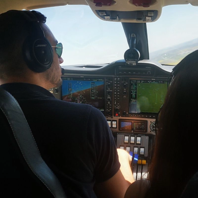 Individuální pilotem letadla na zkoušku z Prahy