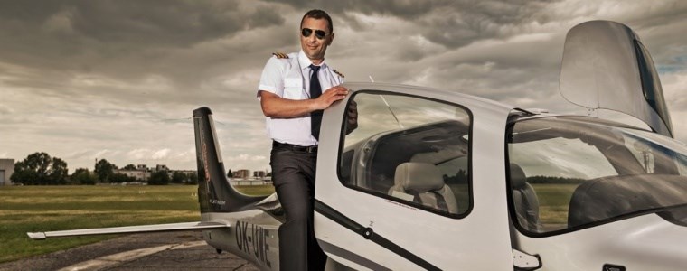 Vyhlídkový let nejmodernějším letadlem současnosti - Cirrus SR22 pro 3 osoby Praha - Letňany