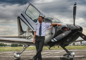 Pilotem letadla Cirrus SR22 - 1 účastník + 2 osoby