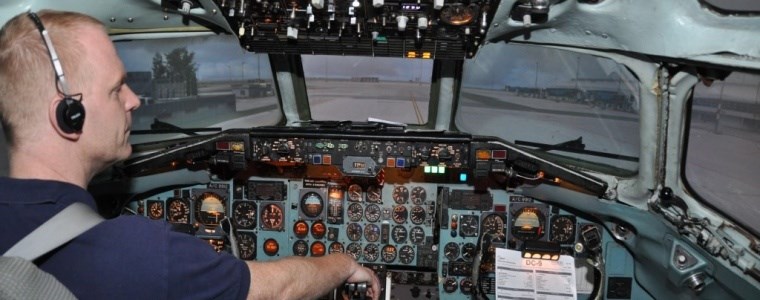 Let v reálném simulátoru McDonnell Douglas DC-9 Liberec