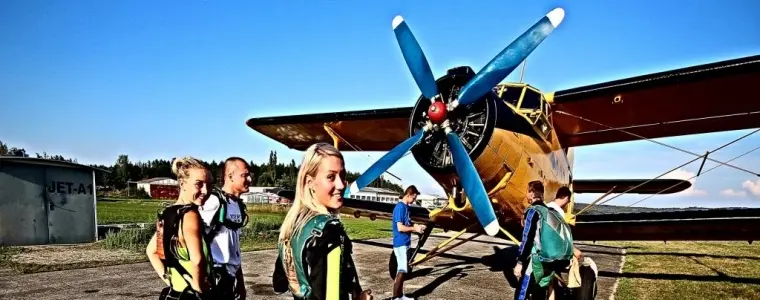 Tandemový seskok Kunovice