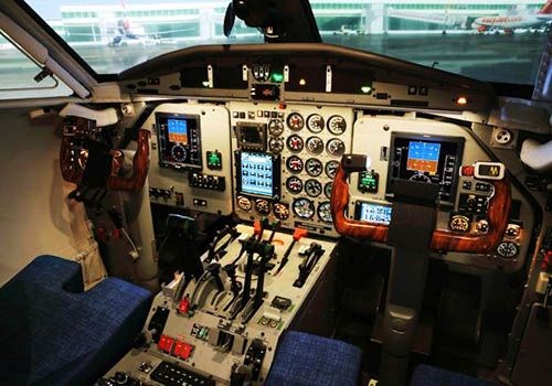 Pohyblivý simulátor L-410 na Ruzyni