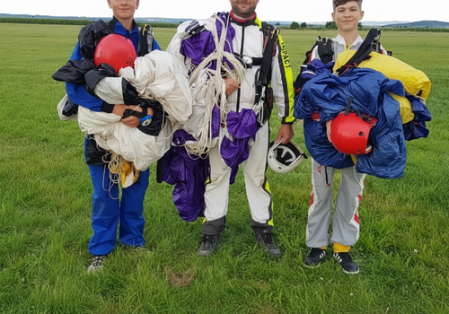 Základní výcvik parašutismu  Kolín