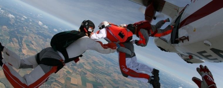 Samostatný seskok padákem s volným pádem Prostějov (IAFF)