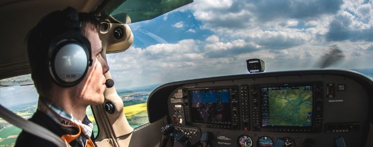 Pilotem letadla na zkoušku 1 pilotující +  2 pasažéři Hradec Králové