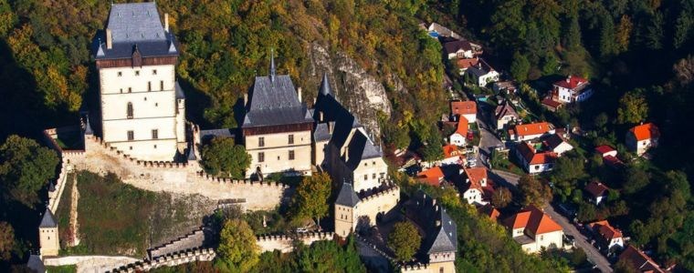 Let vrtulníkem nad Karlštejn