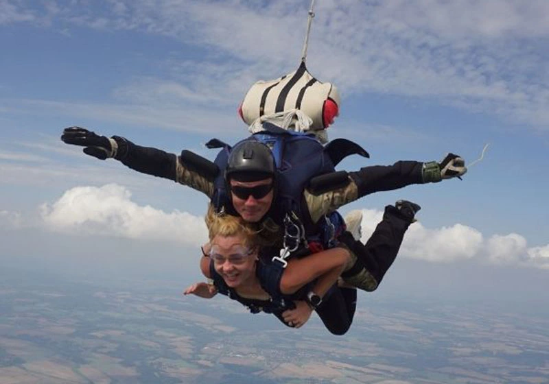 Tandemový seskok Strunkovice