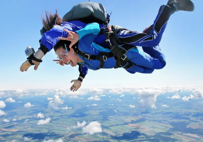 Tandemový seskok padákem Liberec