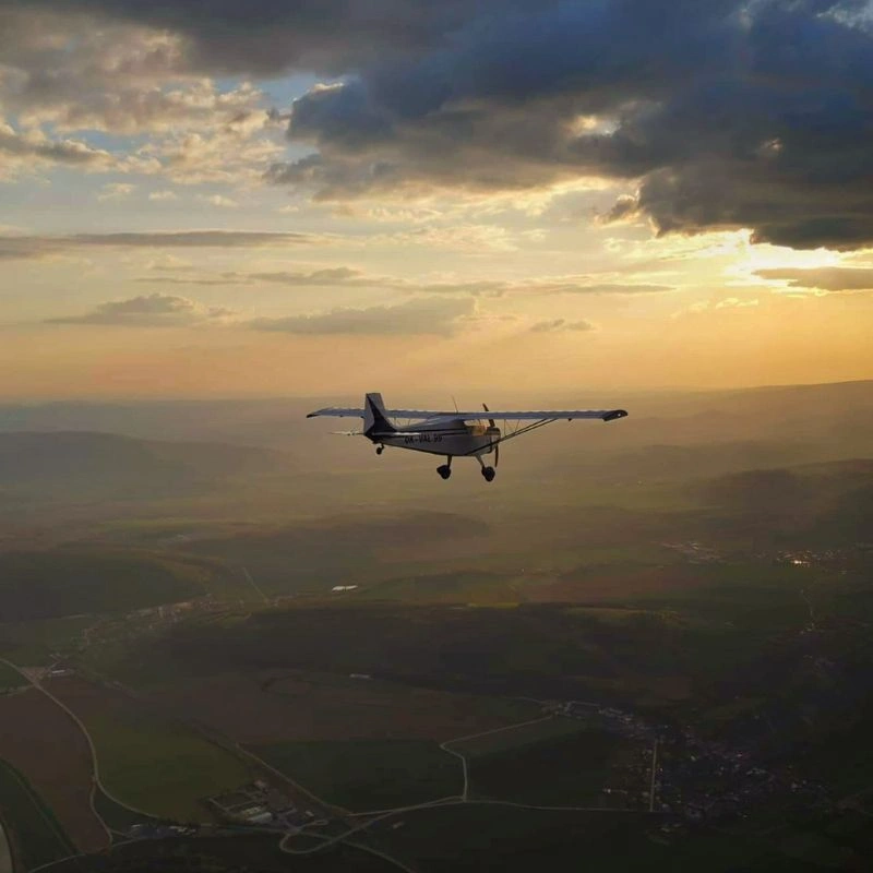 Vyzkoušejte si řídit letadlo - Pilotem na zkoušku Hradec Králové