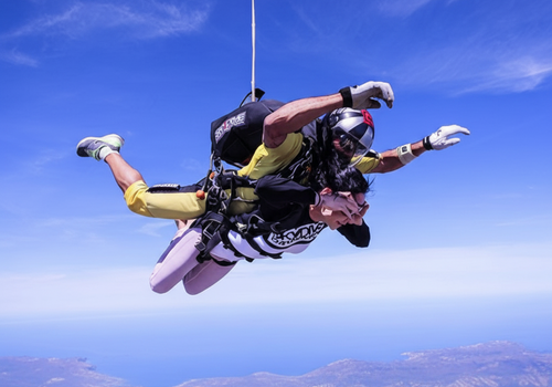 Tandemový seskok padákem Klatovy